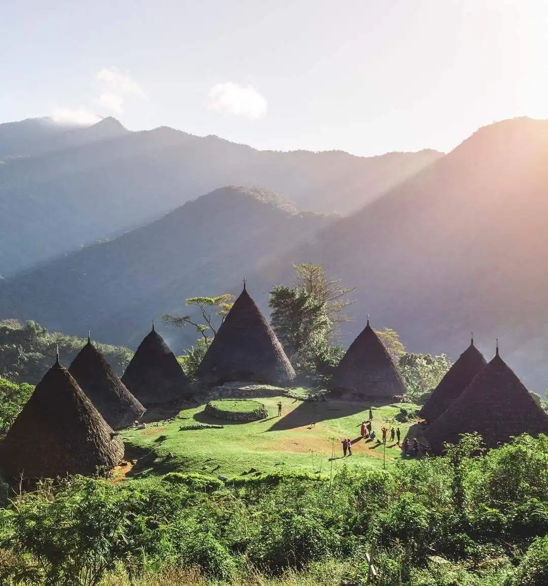 Paket Wisata 3 Hari 2 Malam (D)